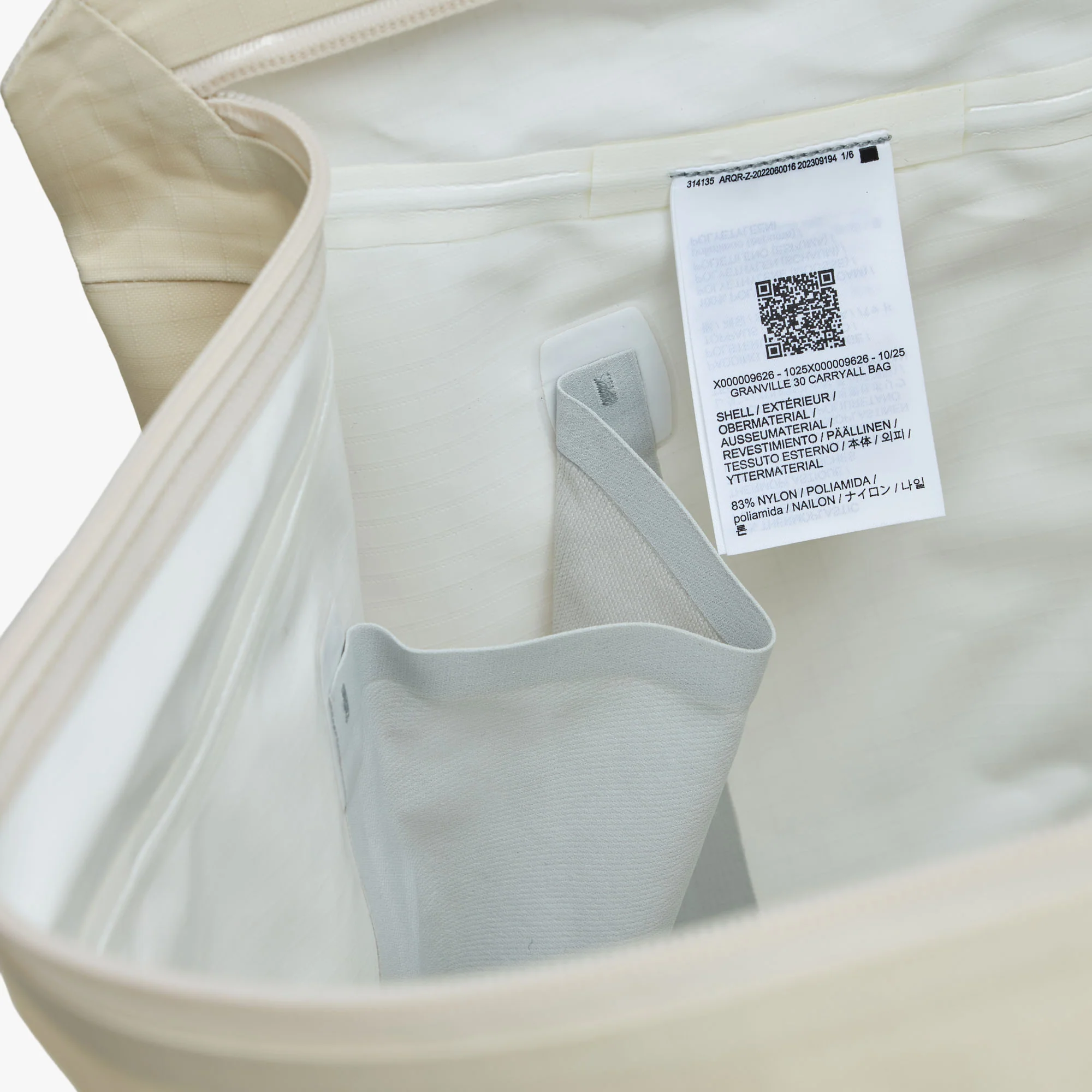 Arc'teryx Granville 30 Carryall Bag Sea Salt - Image 3