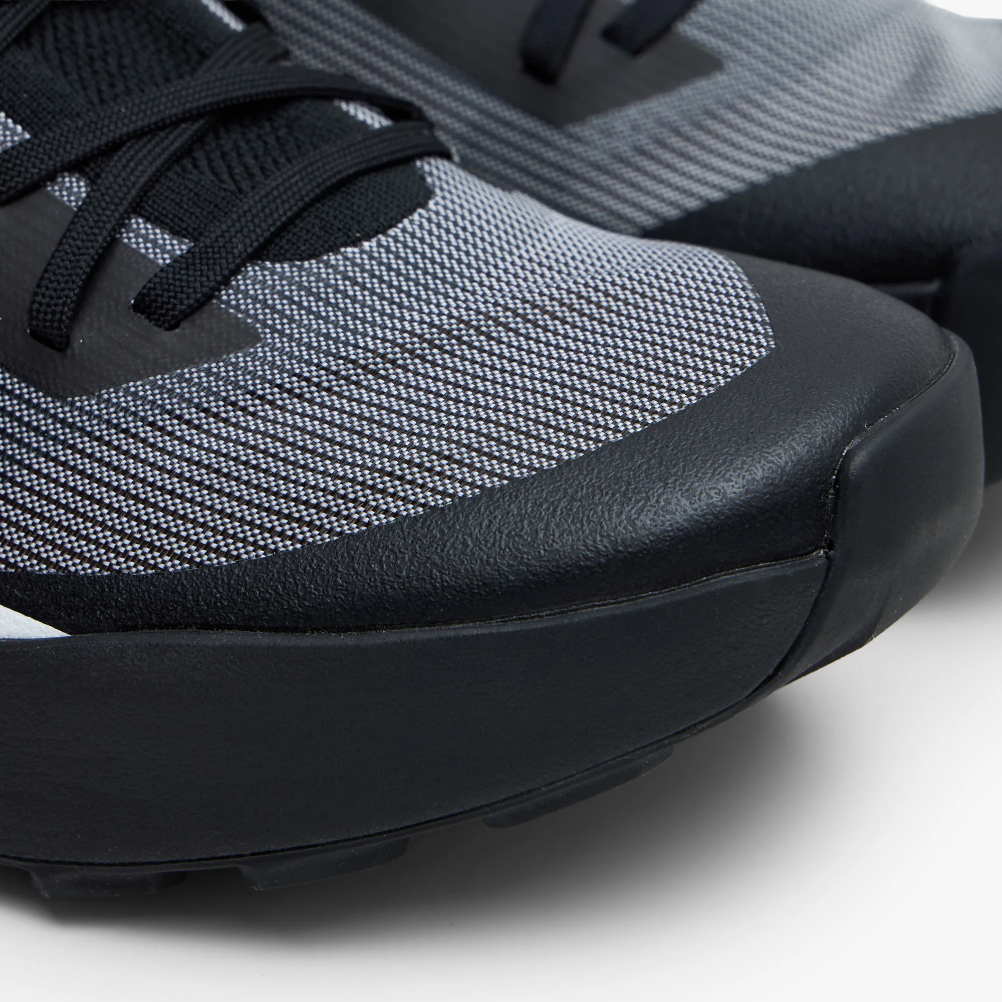 Arc'teryx Vertex Speed Low Black / Arctic Silk - Image 6