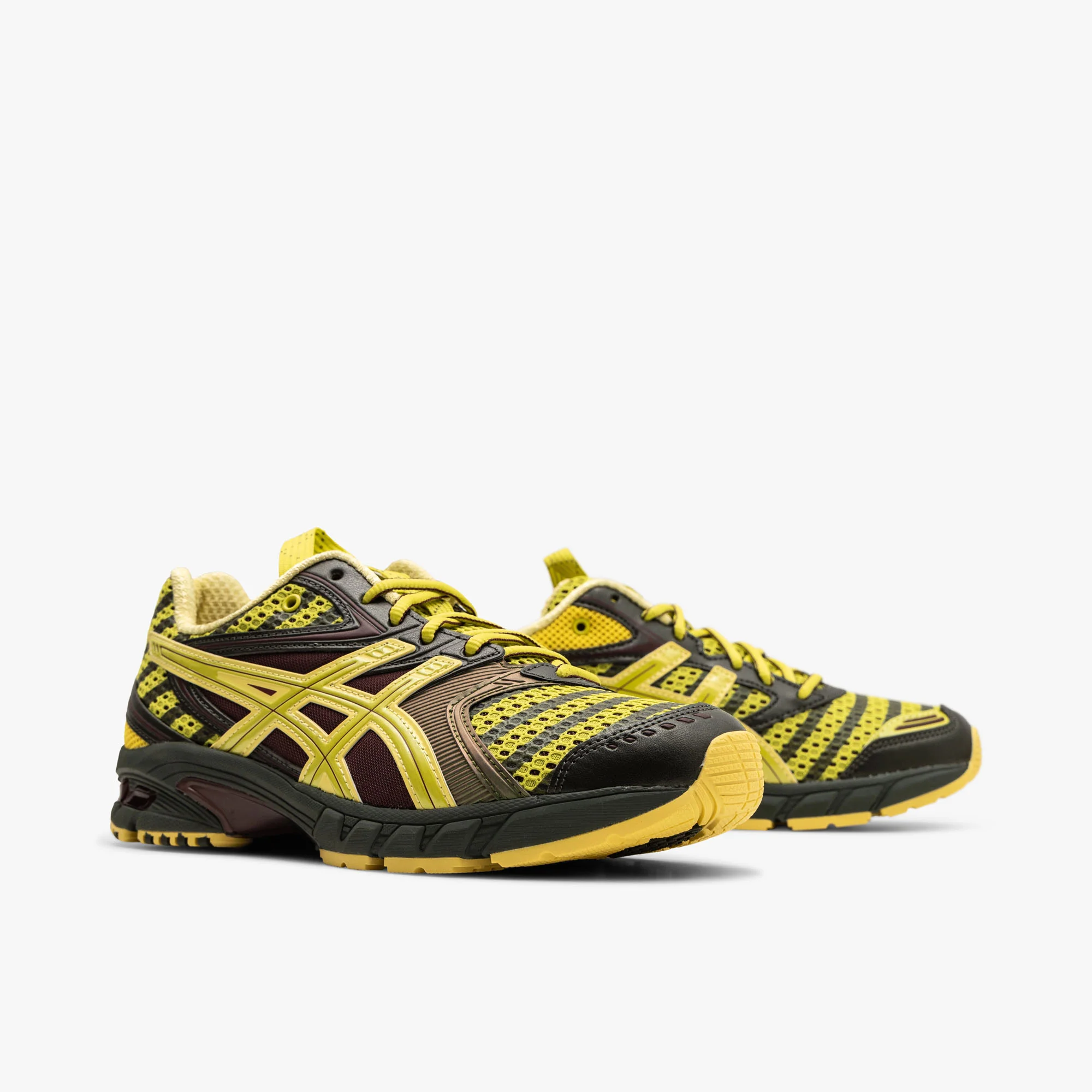 ASICS UB9-S GEL-DS Trainer 14 Dark Mustard / Truffle Grey - Image 3