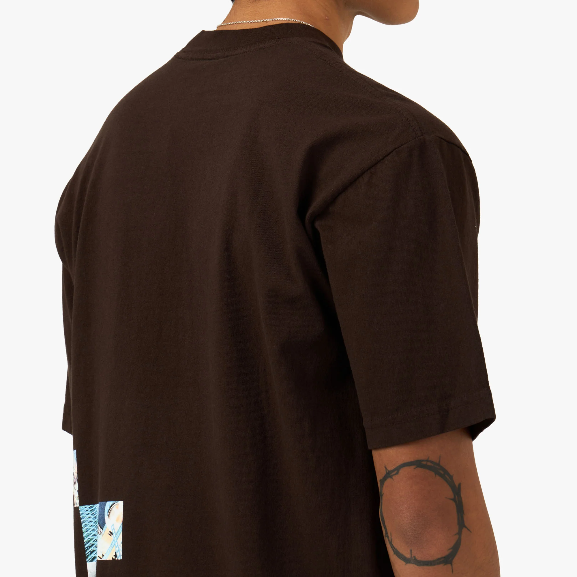 b.Eautiful Tange Issue T-Shirt Chocolate - Image 5