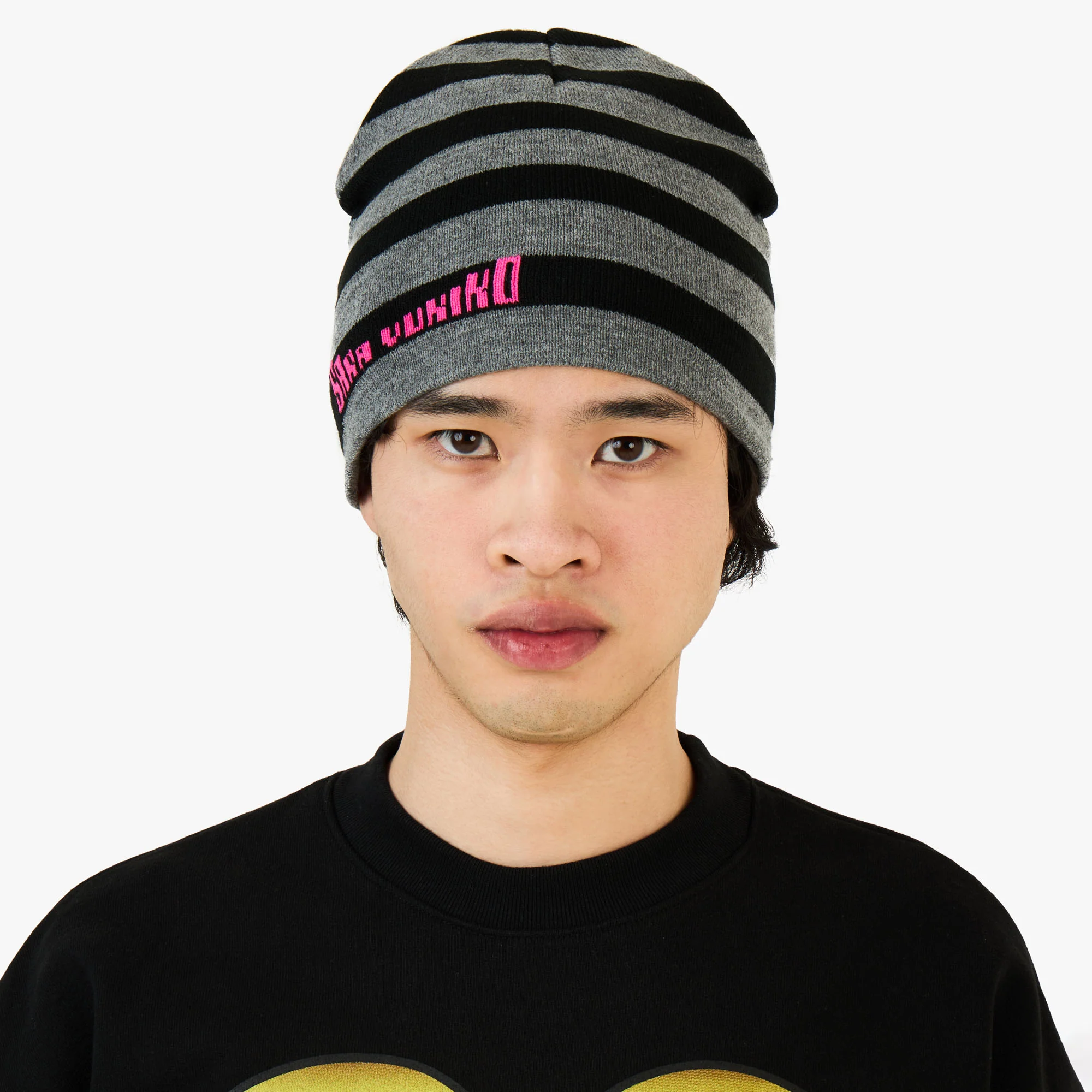 b.Eautiful x Sara Yukiko b.e Bad Beanie Grey / Black