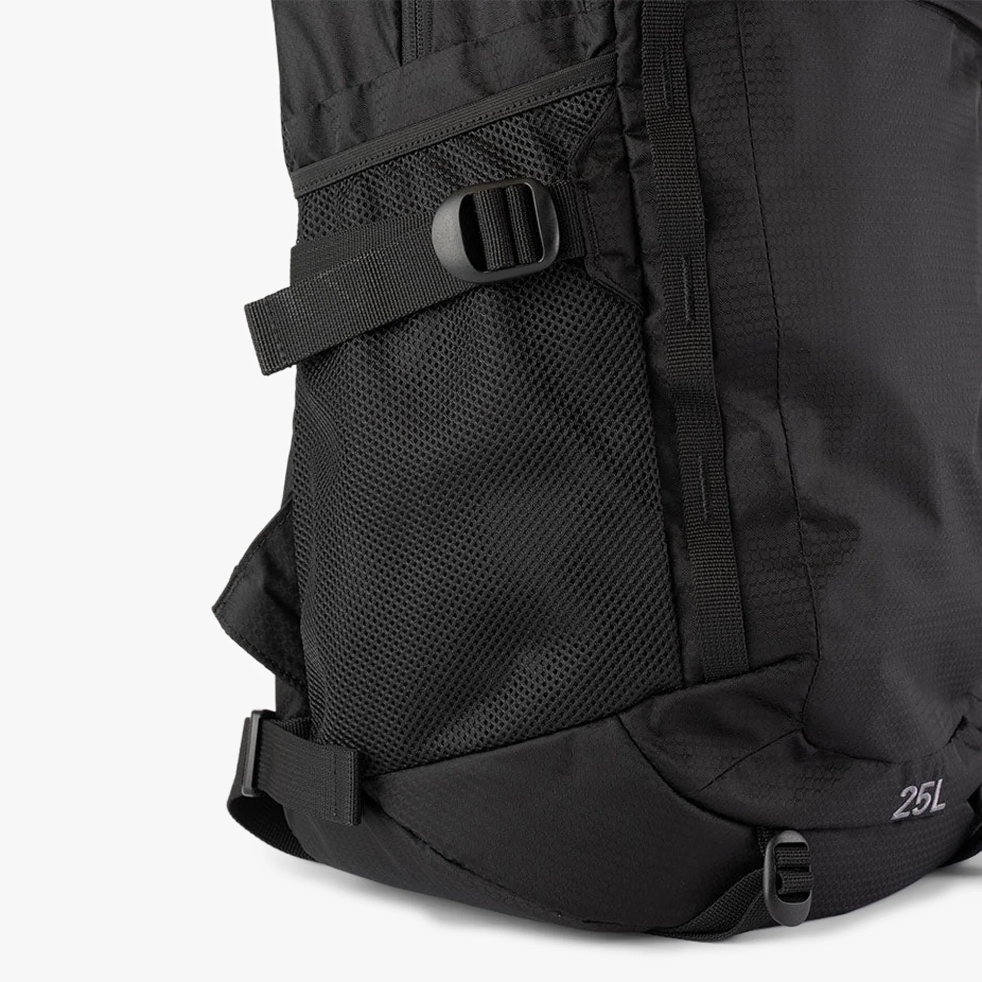 Gramicci Day Pack 25L / Black - Image 4