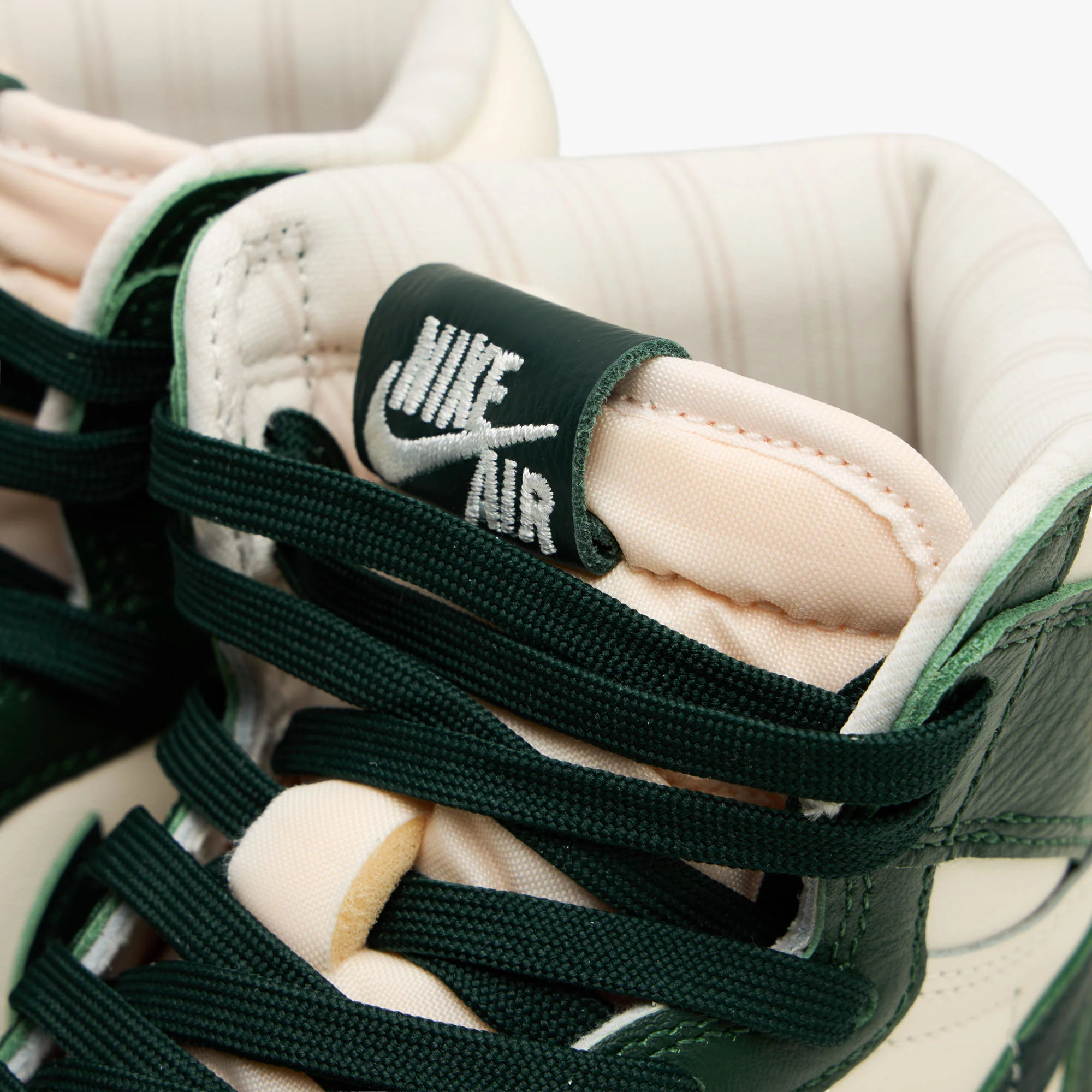 Jordan Women's 1 Retro High OG Pale Ivory / Pro Green - Image 7