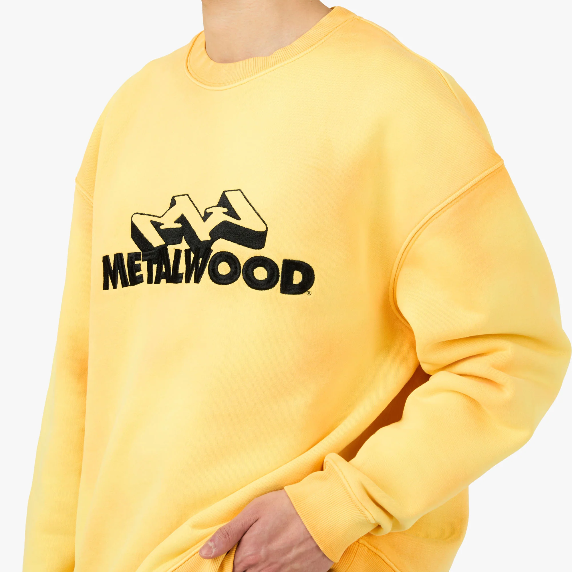 Metalwood Mountaineer Crewneck Gold - Image 4