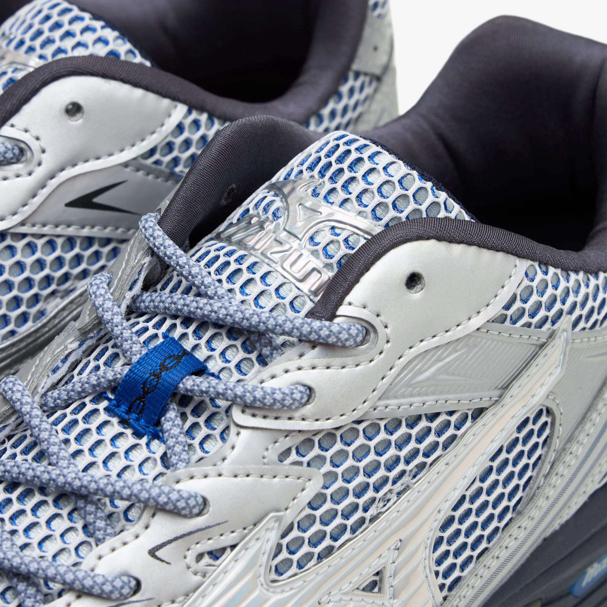 Mizuno MXR / Silver - Image 7