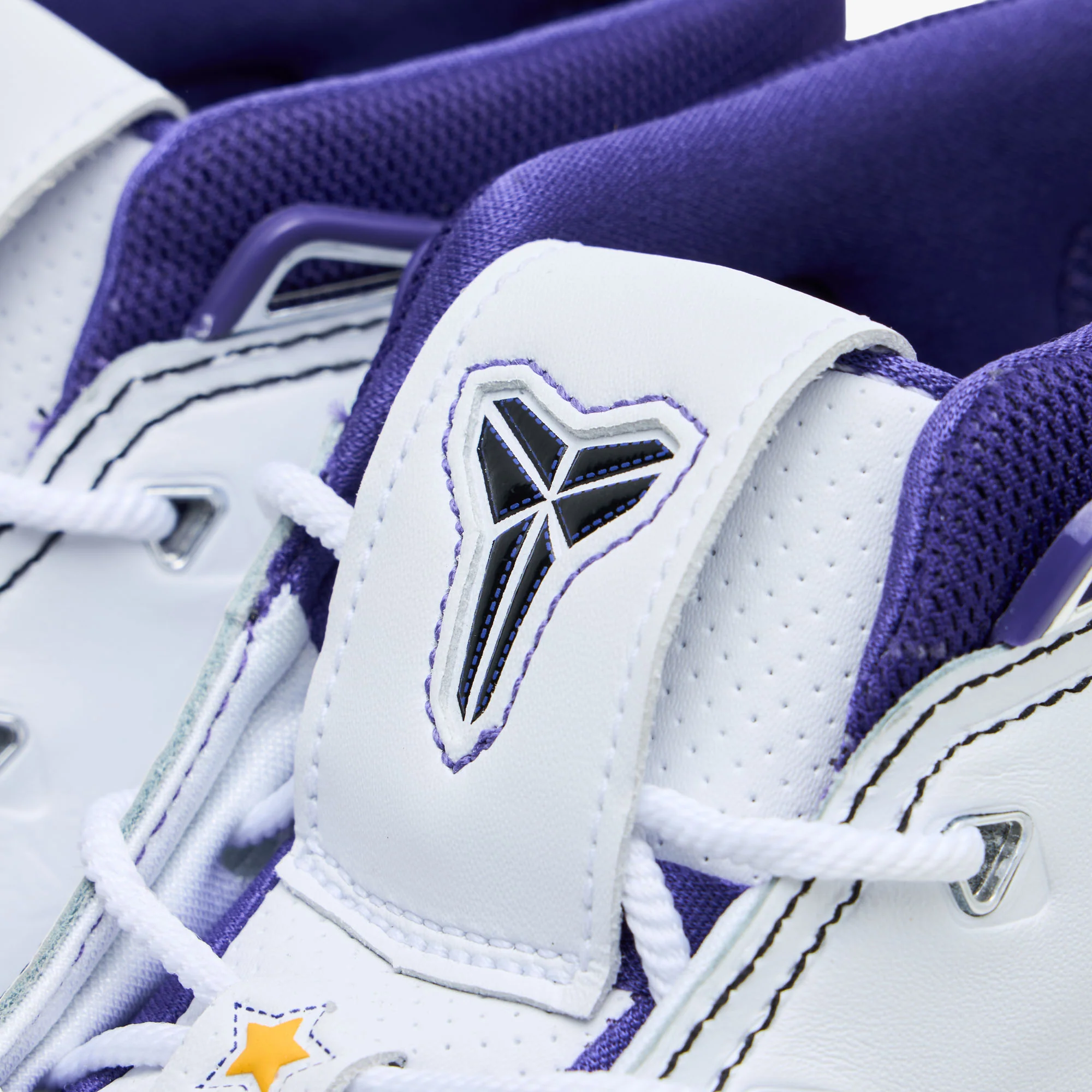 Nike Kobe I "Uno" White / Black - Court Purple - Image 7