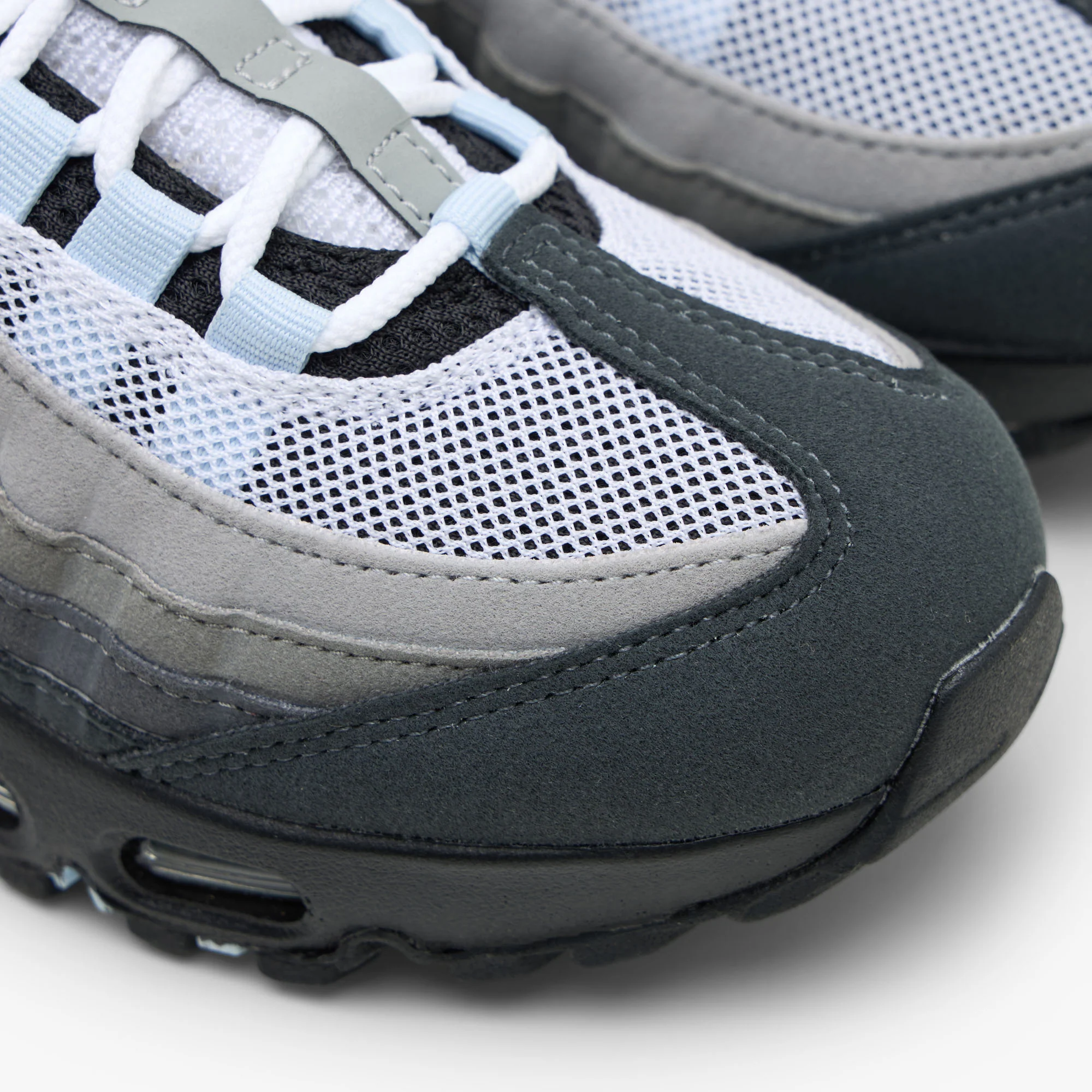 Nike Women's Air Max 95 OG Black / Blue Tint - White - Image 6