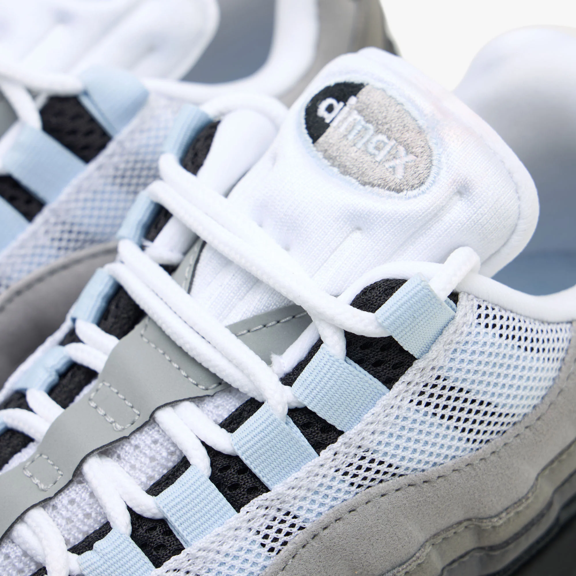 Nike Women's Air Max 95 OG Black / Blue Tint - White - Image 7