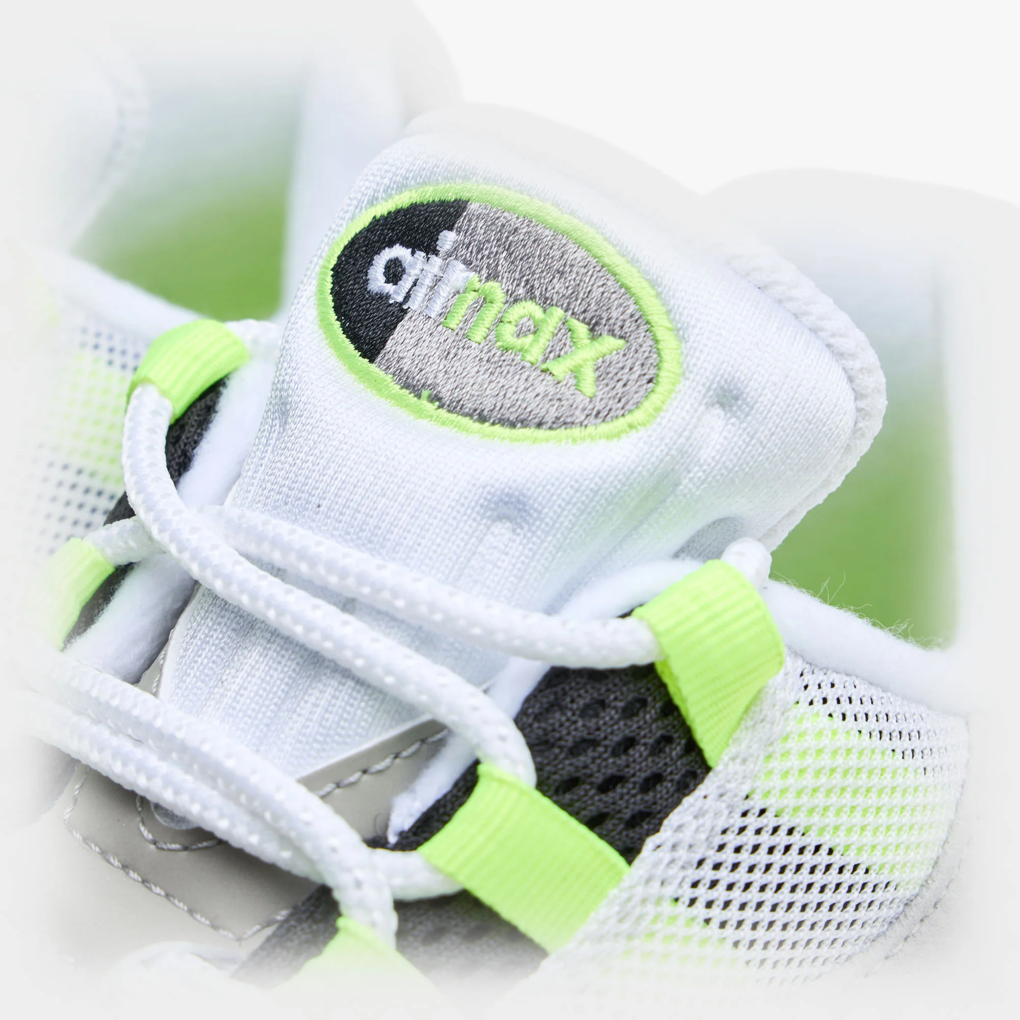 Nike Women's Air Max 95 OG Black / Neon Yellow - Image 7