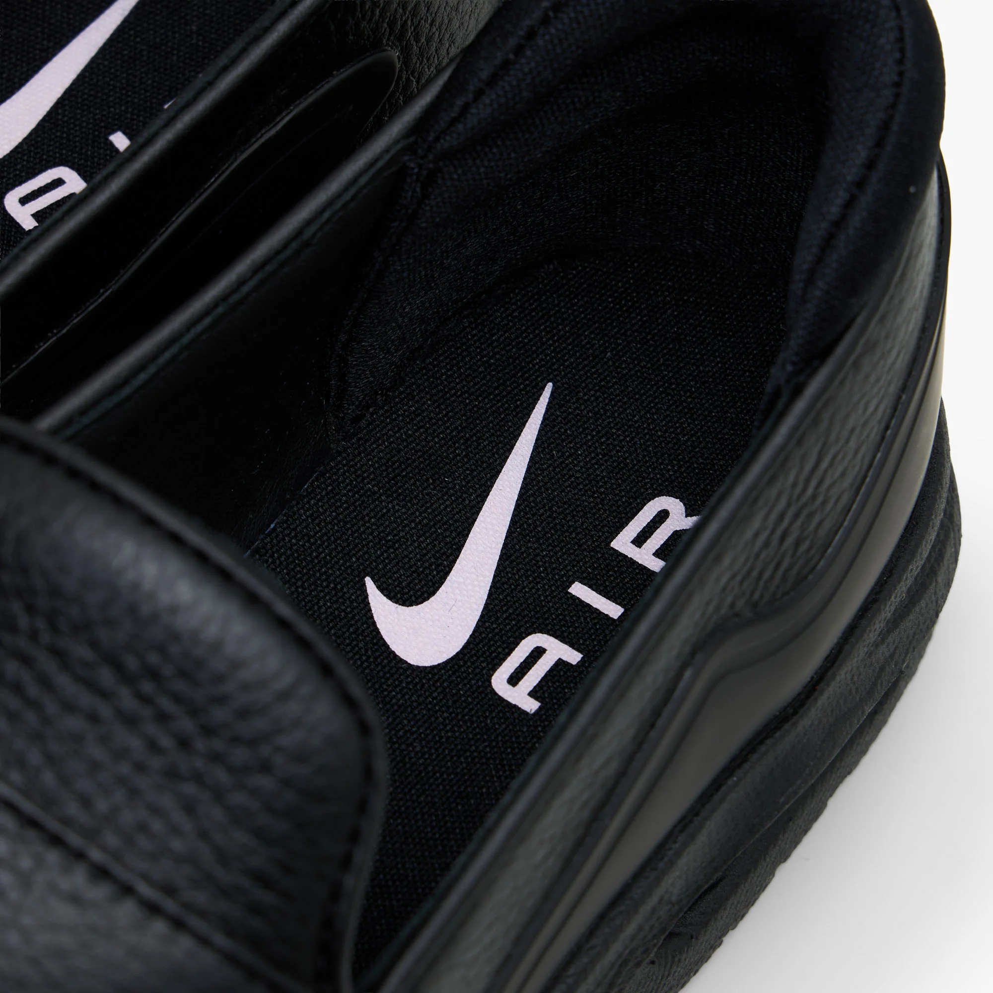 Nike Women's Air Max Phenomena Black / Metallic Gold - Image 7