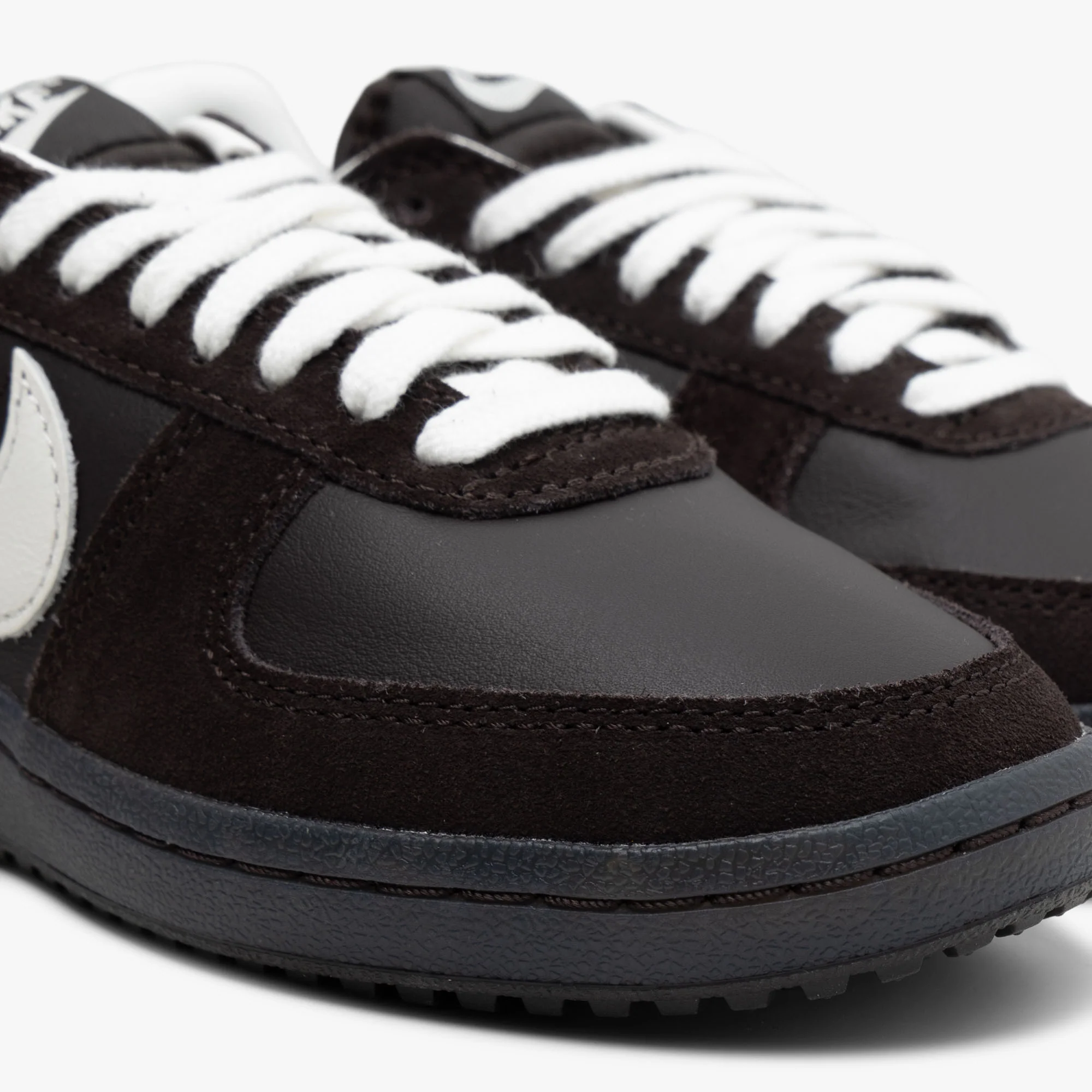 Nike Women's Field General 82 Velvet Brown / Sail - Image 6