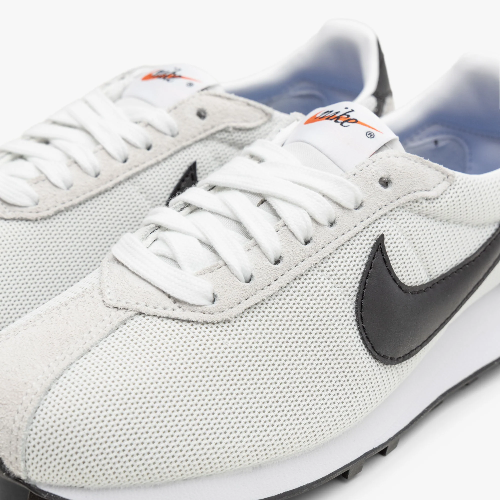 Nike Women's LD-1000 / Summit White / Black - White - Image 7