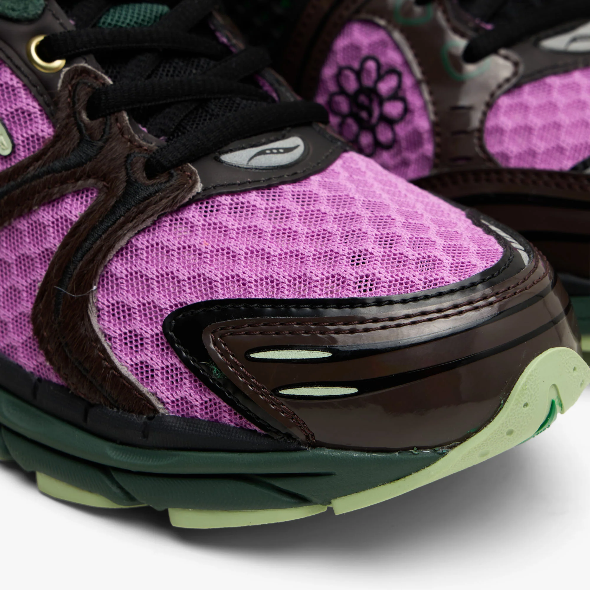 Saucony x Jae Tips ProGrid Triumph 4 Violet / Earth - Image 6