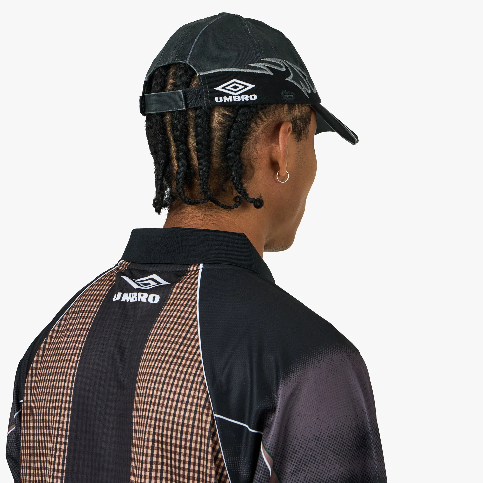 Umbro Goalkeeper Cap Dark Grey - Image 3
