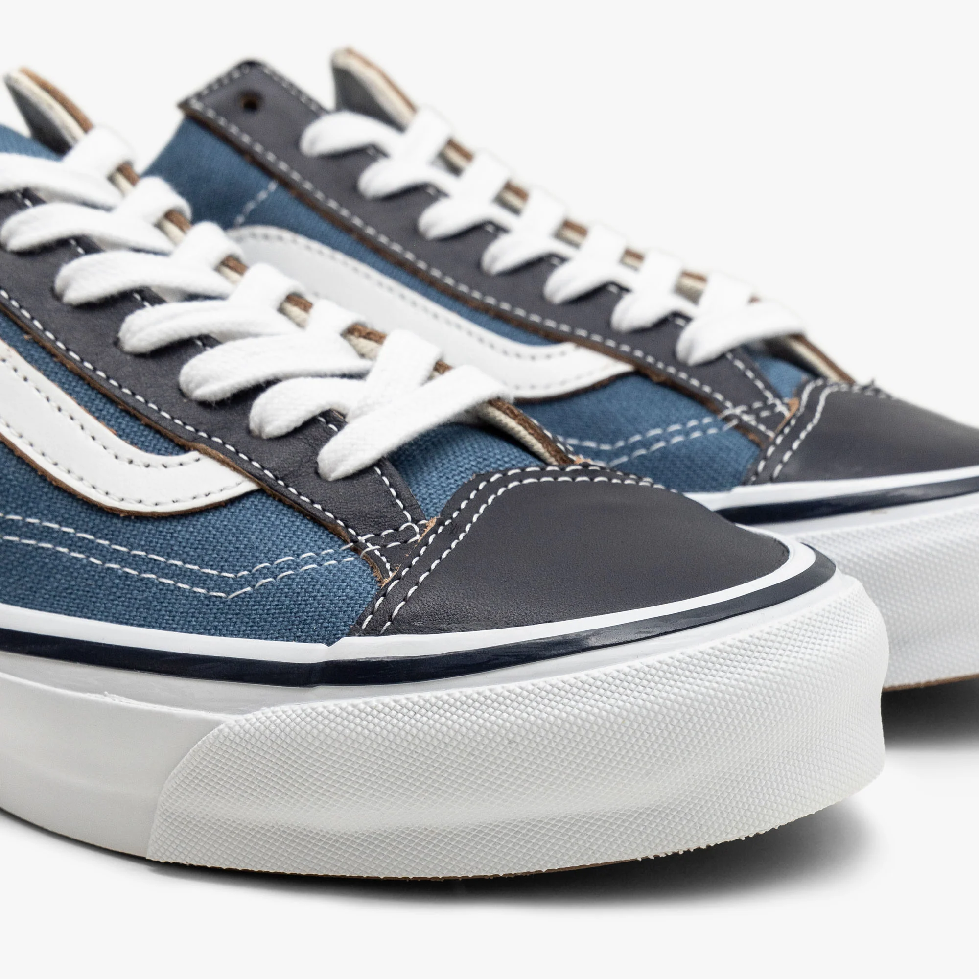Vans OTW Old Skool 36 Vibram Navy - Image 6
