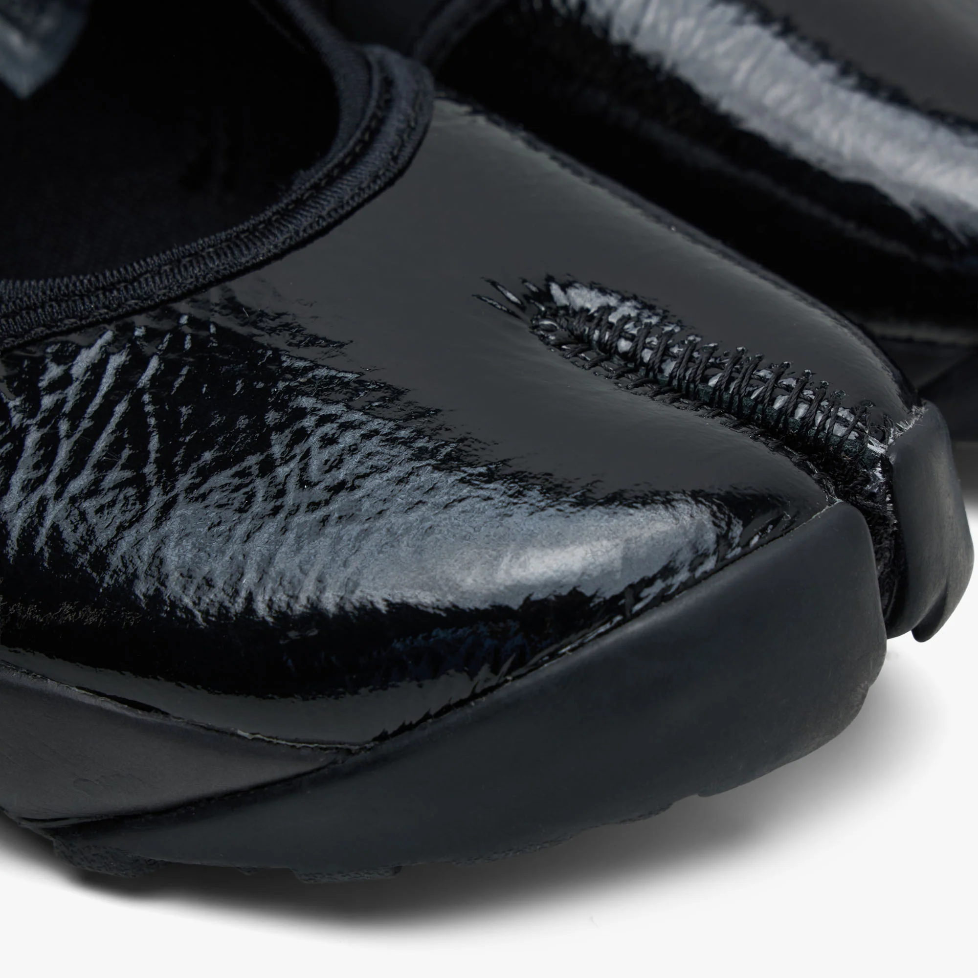 Nike Women's Air Rift Black / Metallic Silver - Image 6