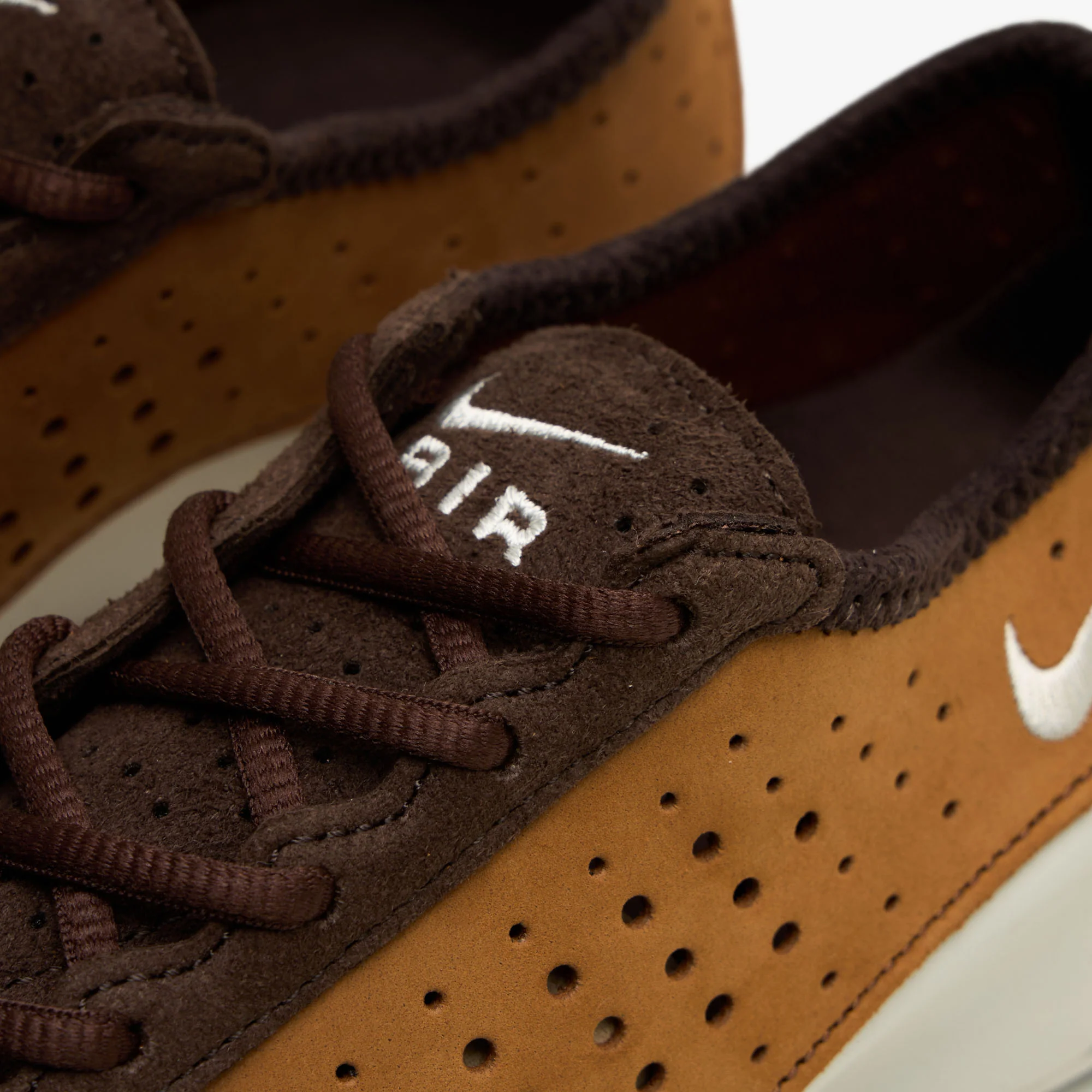 Nike Women's Air Superfly Light British Tan / Baroque Brown - Image 7