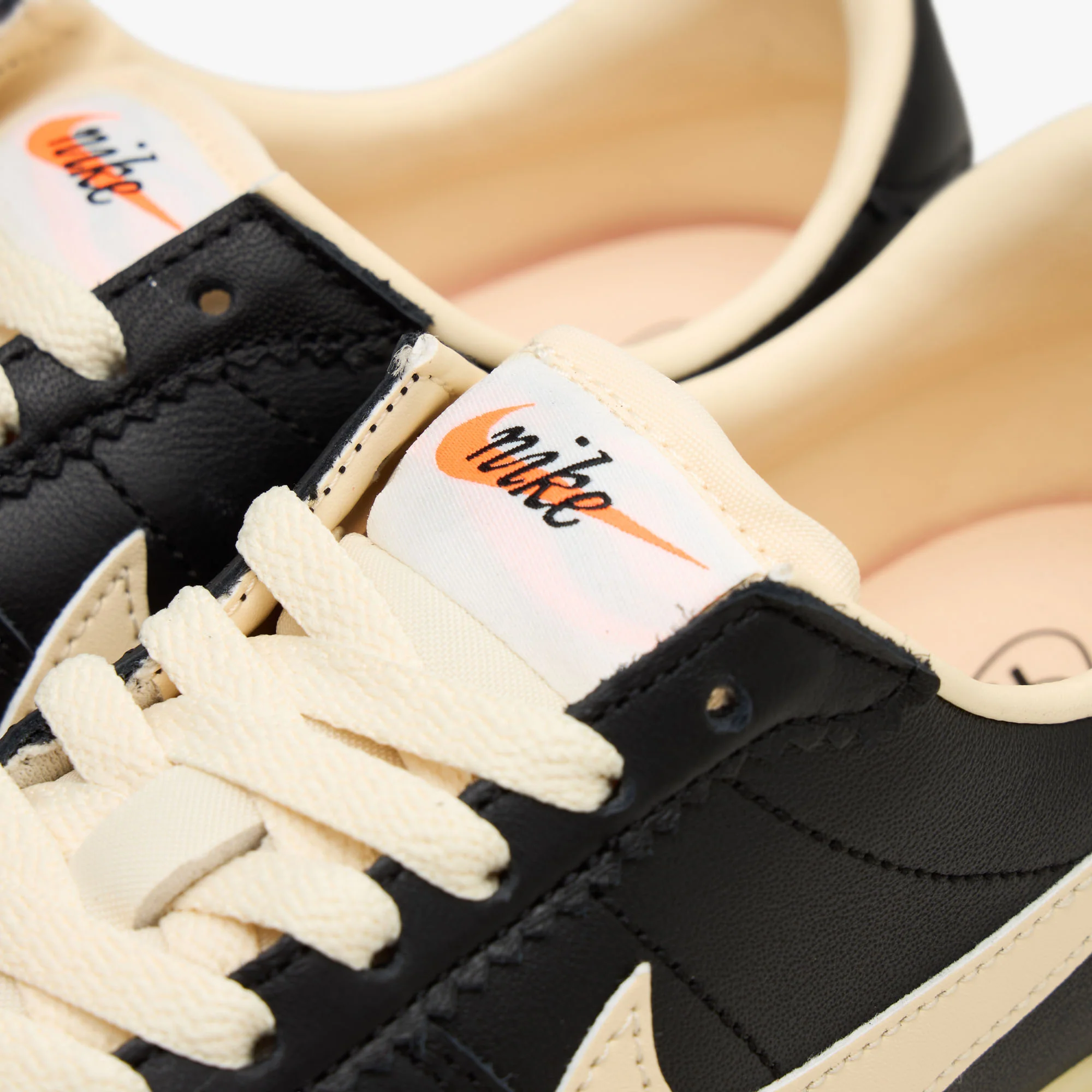 Women's Nike Astrograbber Leather Black / Muslin - Sail - Image 7